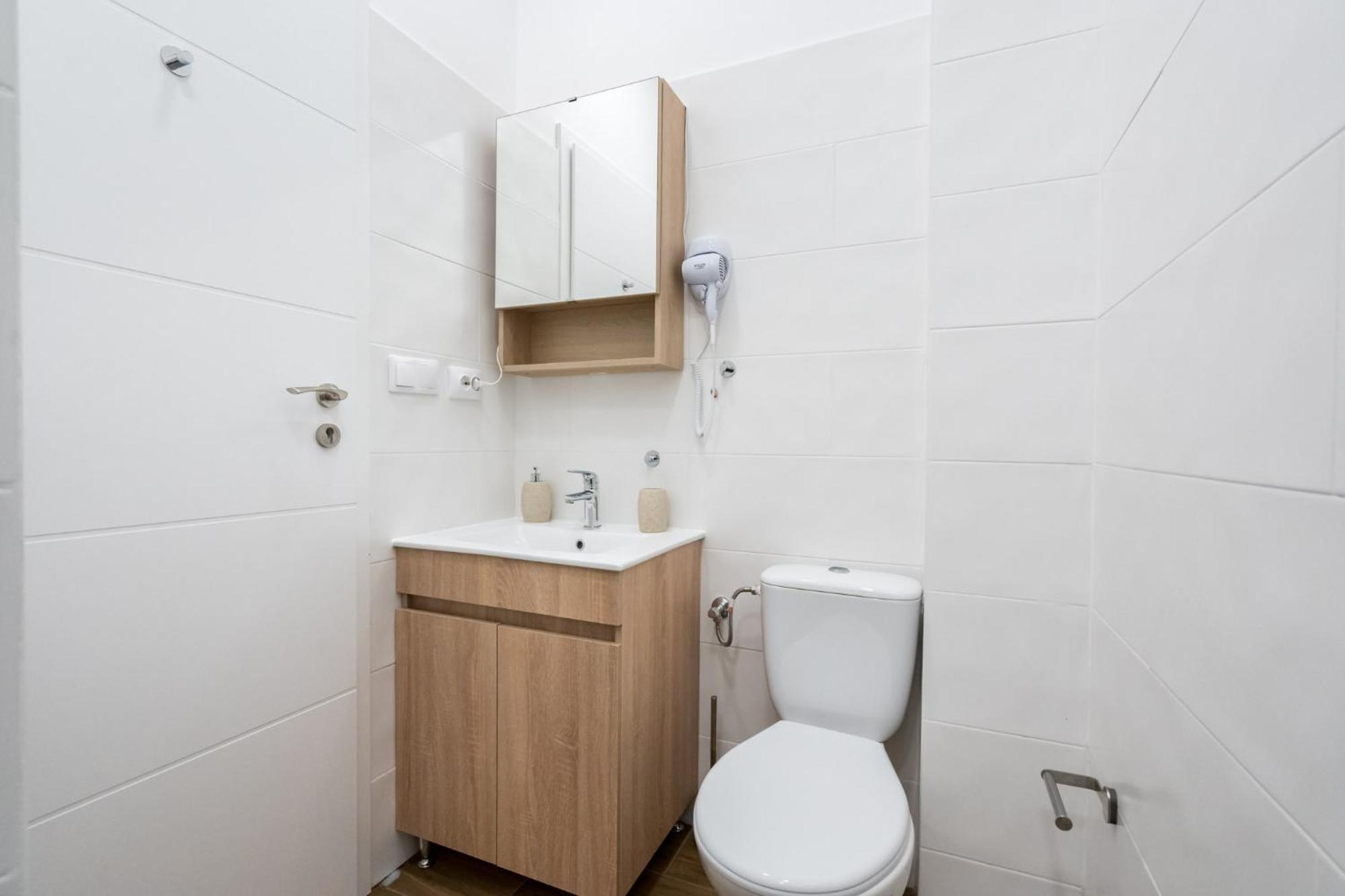 Urban Walls Apartments 5B บูคาเรสต์ ภายนอก รูปภาพ